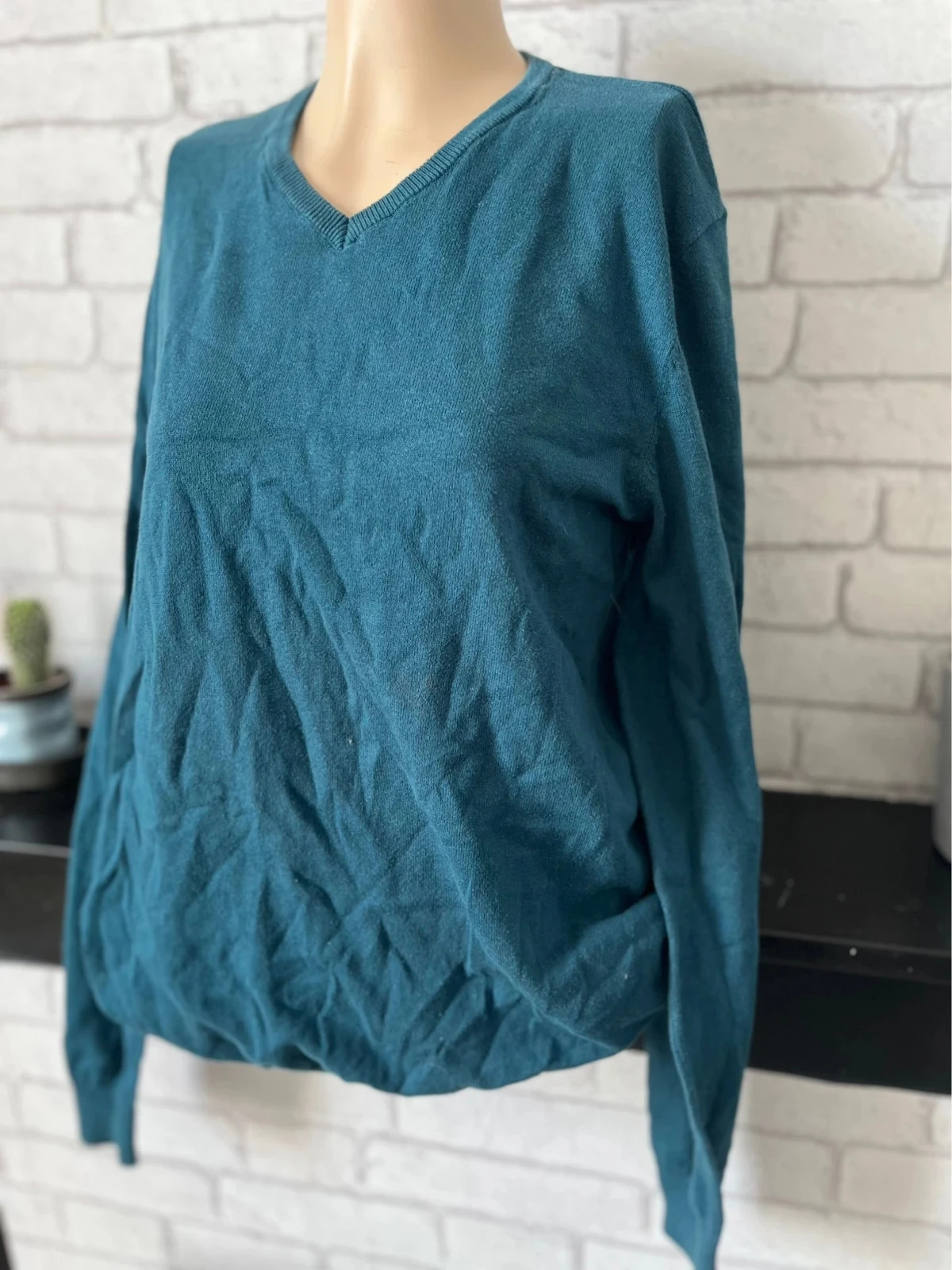 Blusa com decote em V azul-pata de pato – Tamanho 40 – Kiabi – photo 2